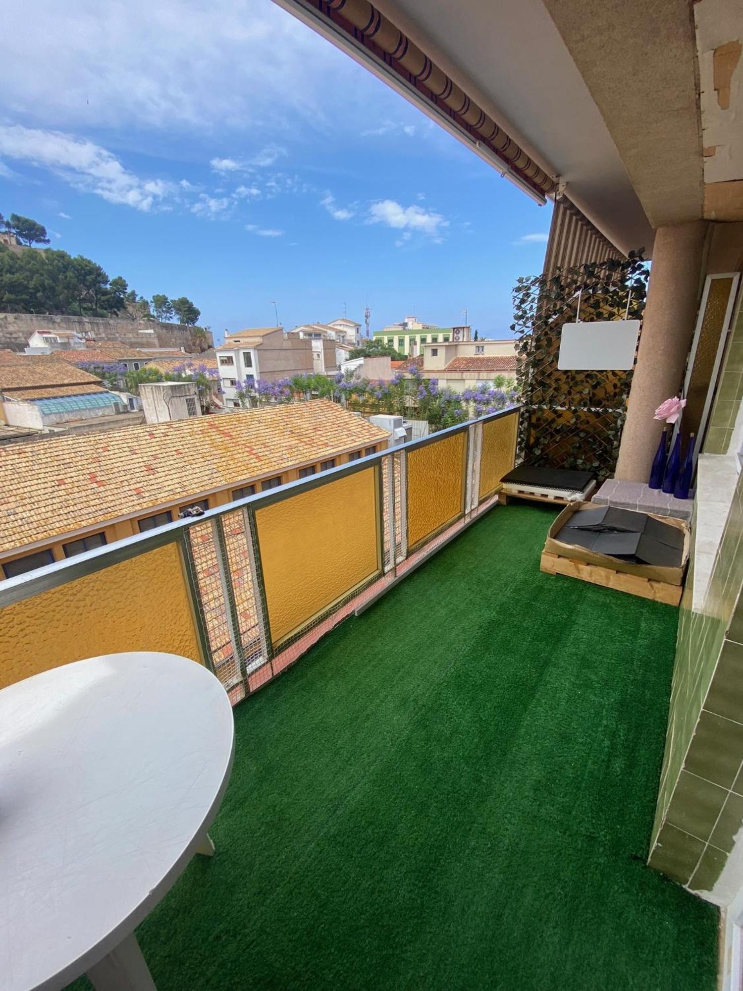 Habitacion Triple En El Centro Con Vistas Дения Экстерьер фото